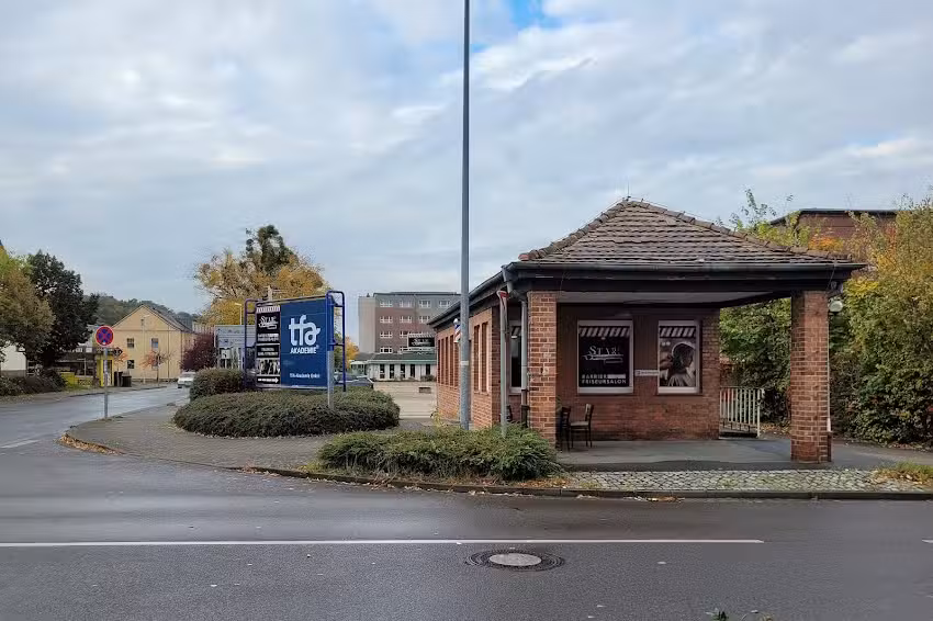 ~ Star&rsquo;s &ndash; Babier und Friseursalon ~