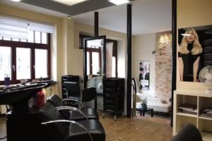 Stil.Kamm Ihr Stadtfriseur und Zweithaarstudio