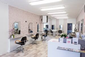Studio Alexandra &ndash; Friseur, Kosmetik, Manik&uuml;re