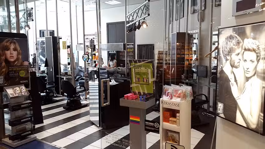 Super Cut Friseur Karstadt Wiesbaden