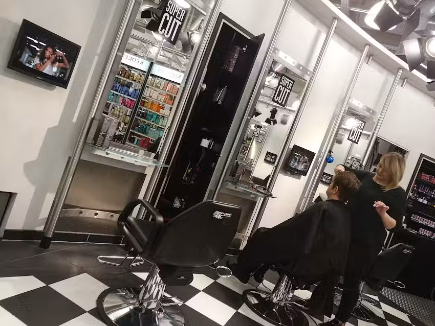 Super Cut Friseur Weserpark Bremen