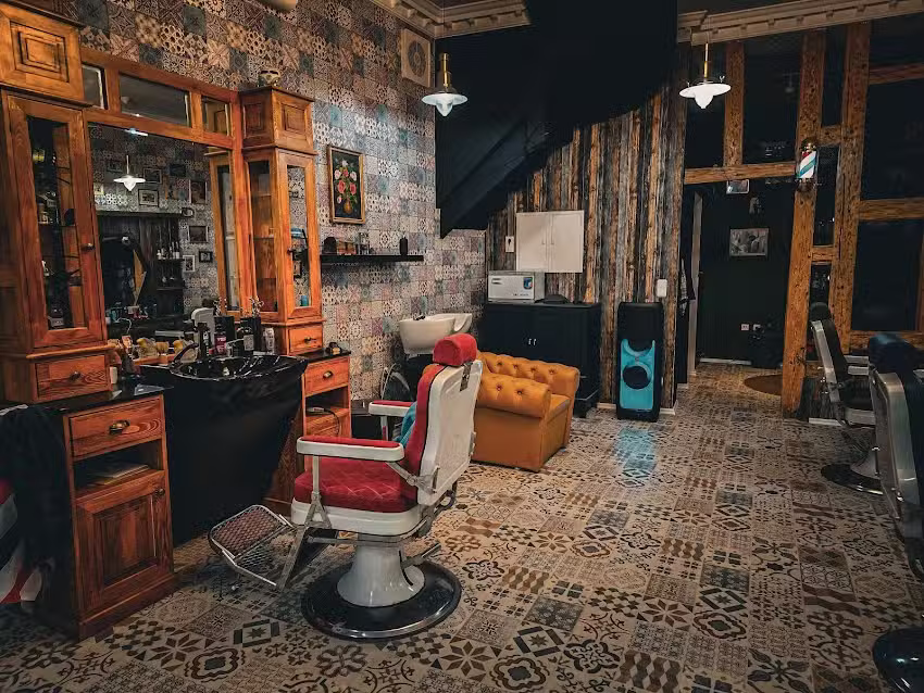 The Dirty Hairy&rsquo;s Barbershop