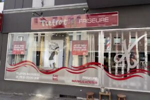 Tiefrot Friseure