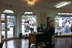 Trendfriseur HAARscharf