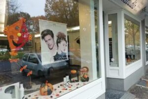 Tulin Izgi Tulin s Haarstudio