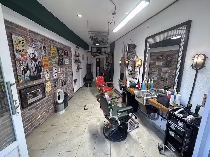 &Uuml;mit Master Barber | Barbershop