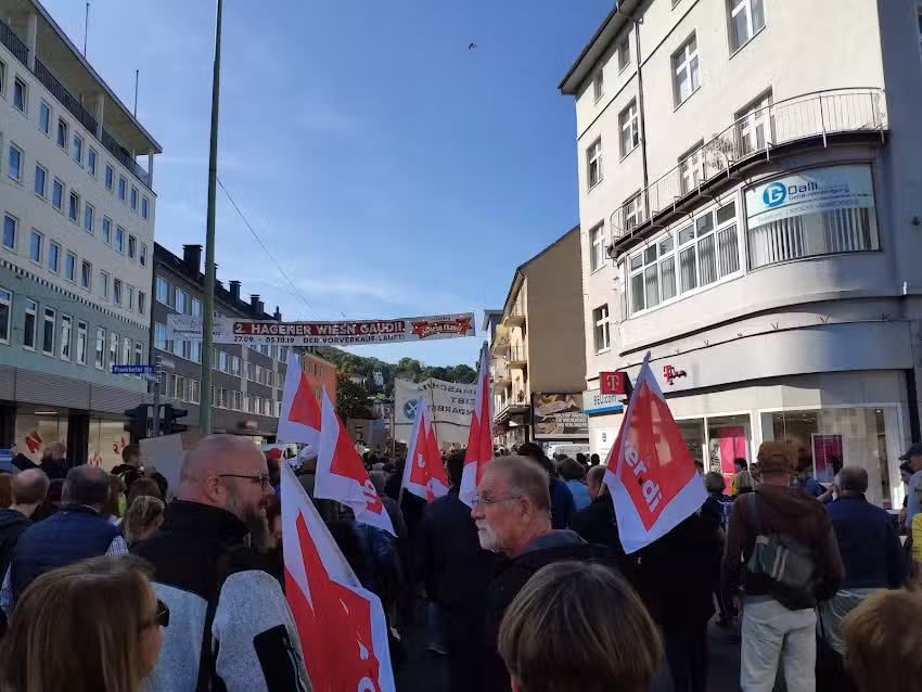 Uniq Art Fris&ouml;r