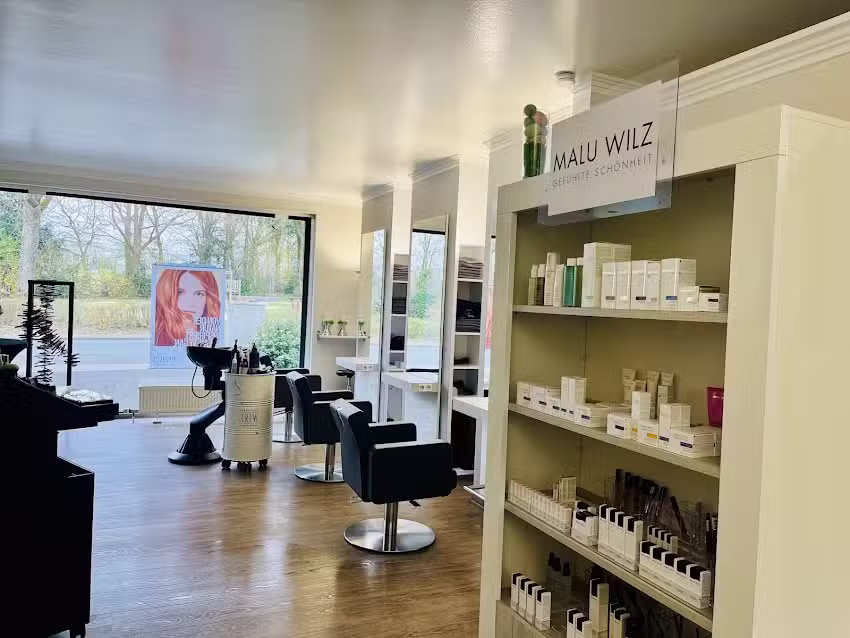 Urban Hair & Cosmetics