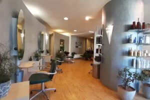 Vier Haareszeiten &ndash; Friseur LA BELLE