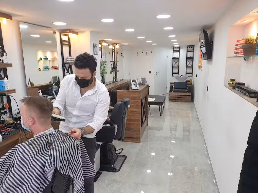 VIP Barbershop by Mehmet Kababiyik