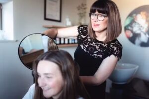 vis-à-vis frisuren & kosmetik- Monika Werling