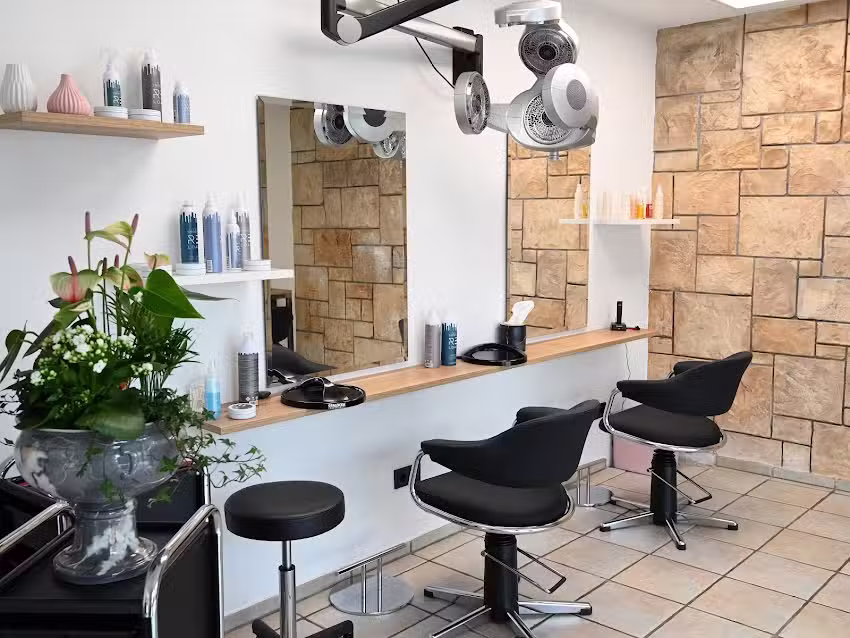 VM :: PERSONAL HAIRSTYLISTEN