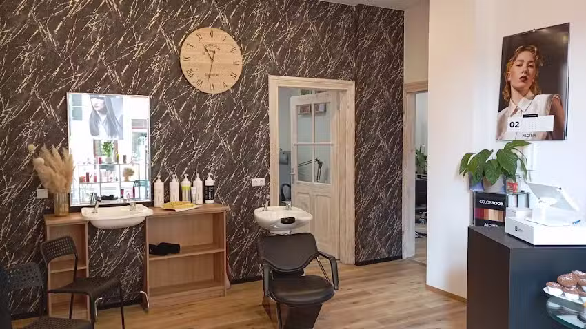 Von Kopf bis Fu&szlig; -Ihr Beauty-Salon