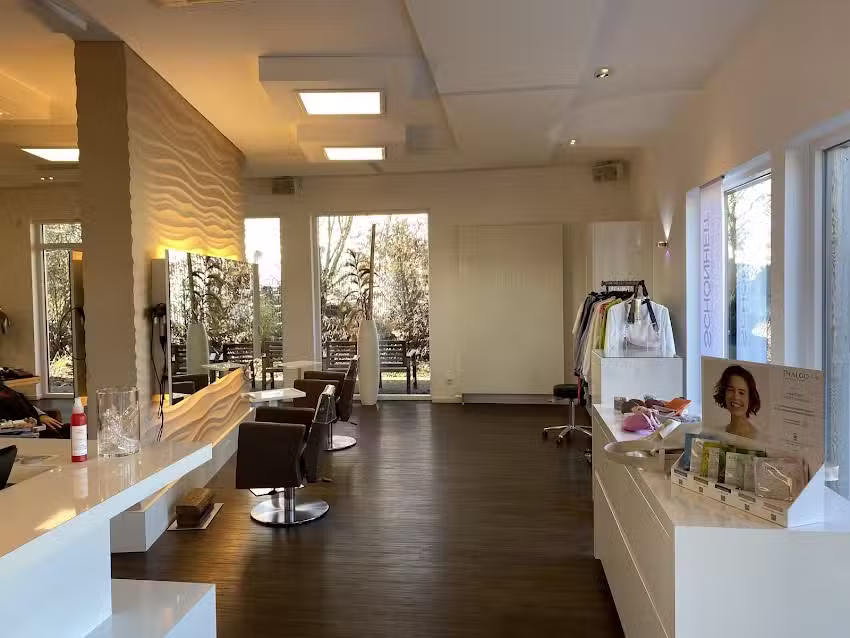 Yvonne Edlund & Friseure