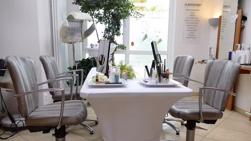 ZweitHaarPraxis balance Kathi Schnorr